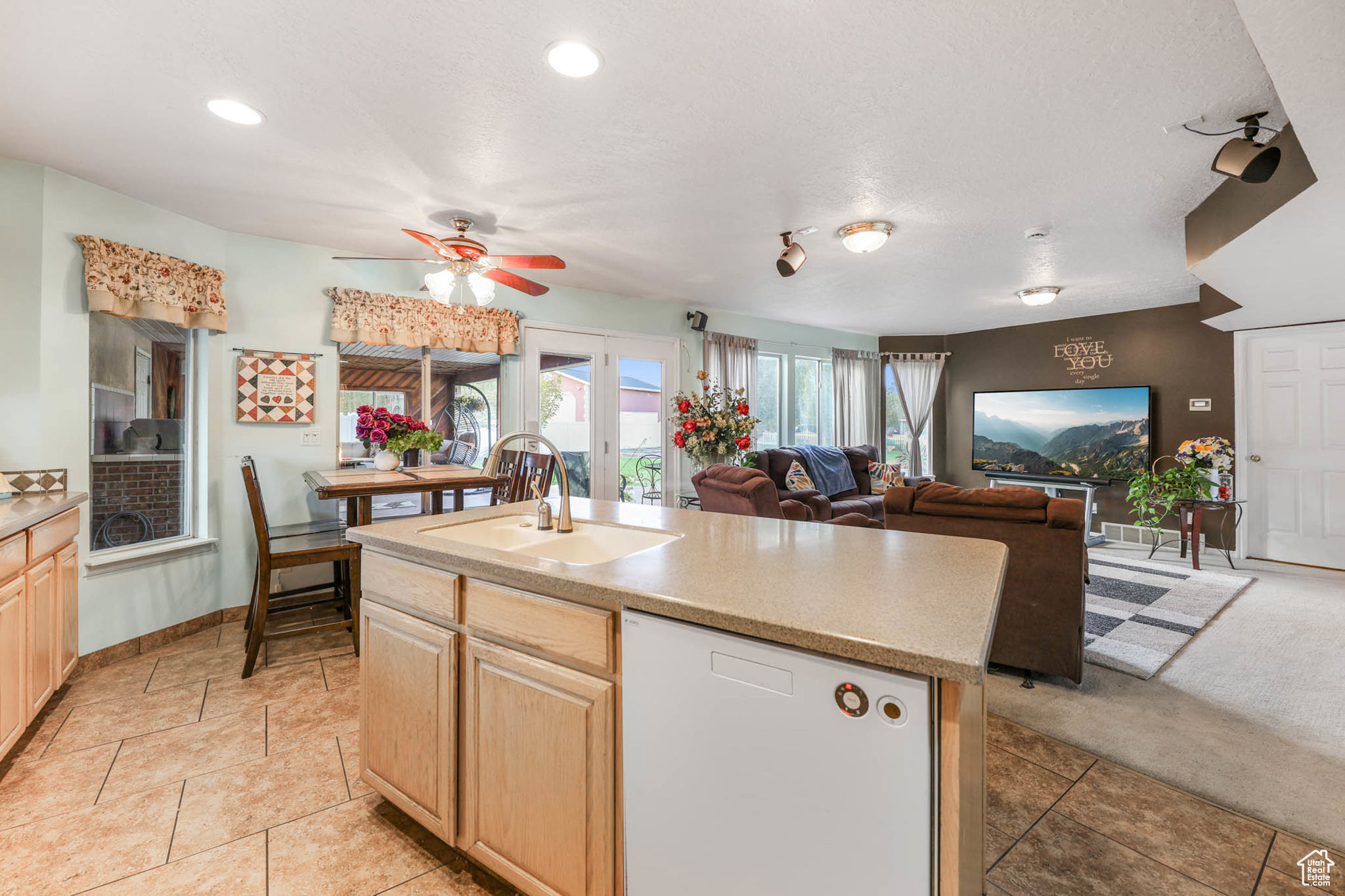 VISTA FARMS ESTATES #2 - Residential