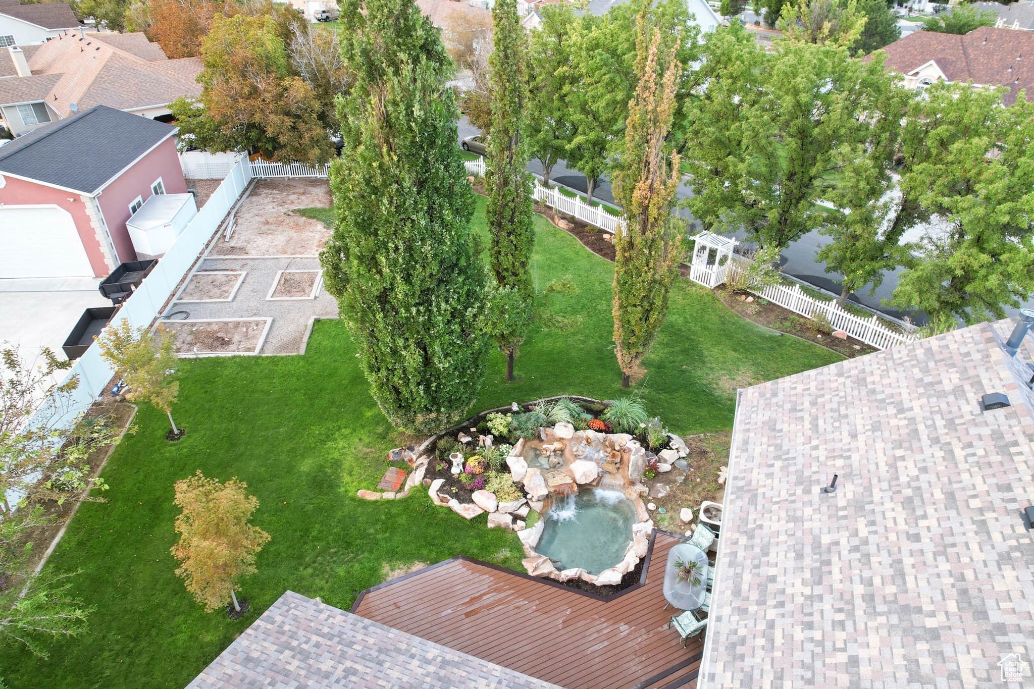 VISTA FARMS ESTATES #2 - Residential