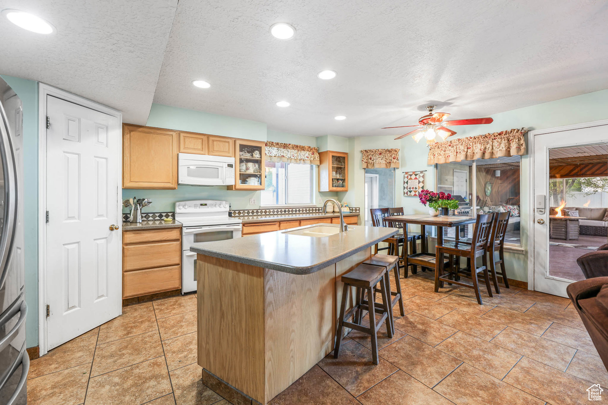 VISTA FARMS ESTATES #2 - Residential