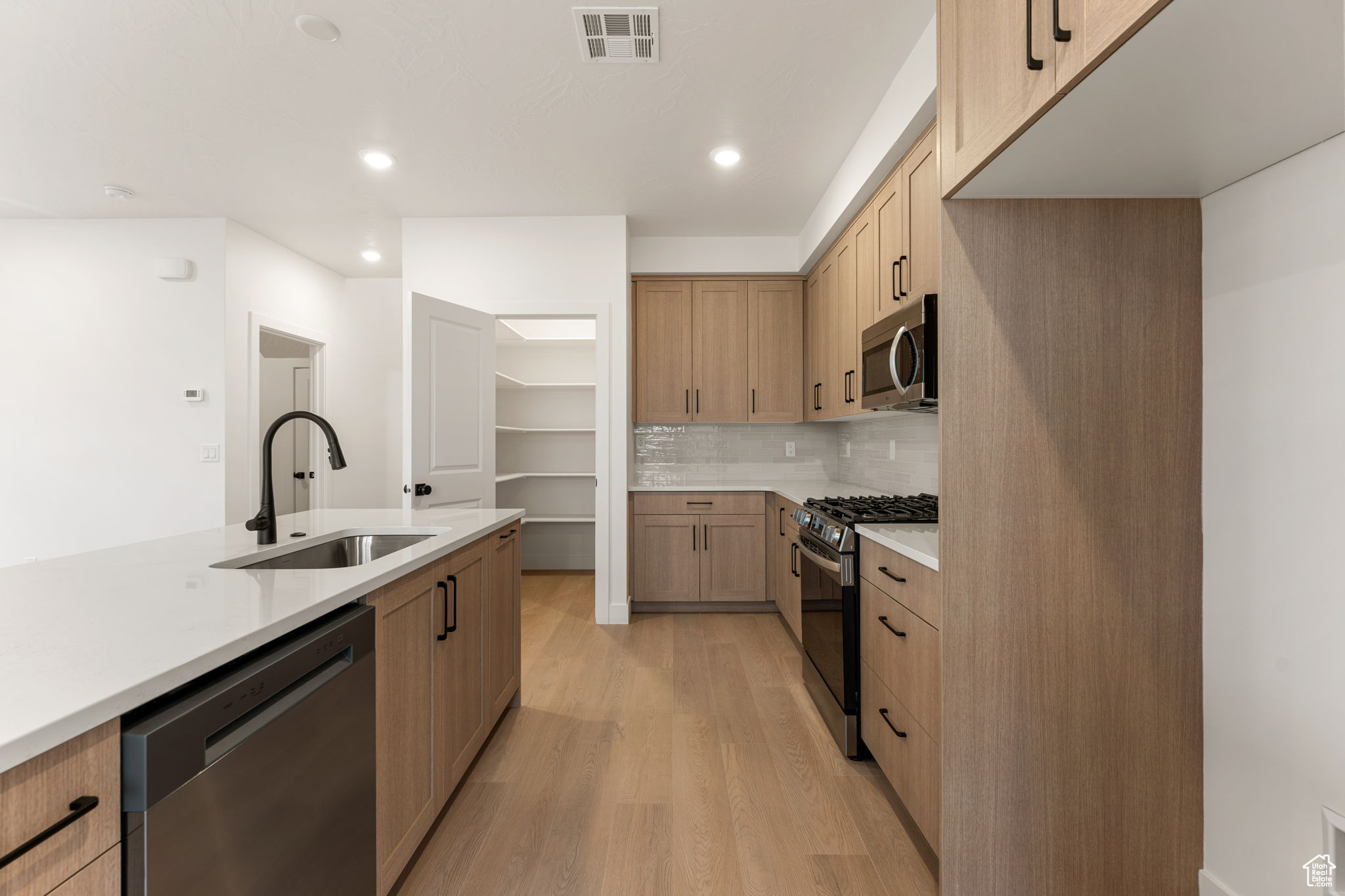 LEGACY AT SAND HOLLOW - Residential