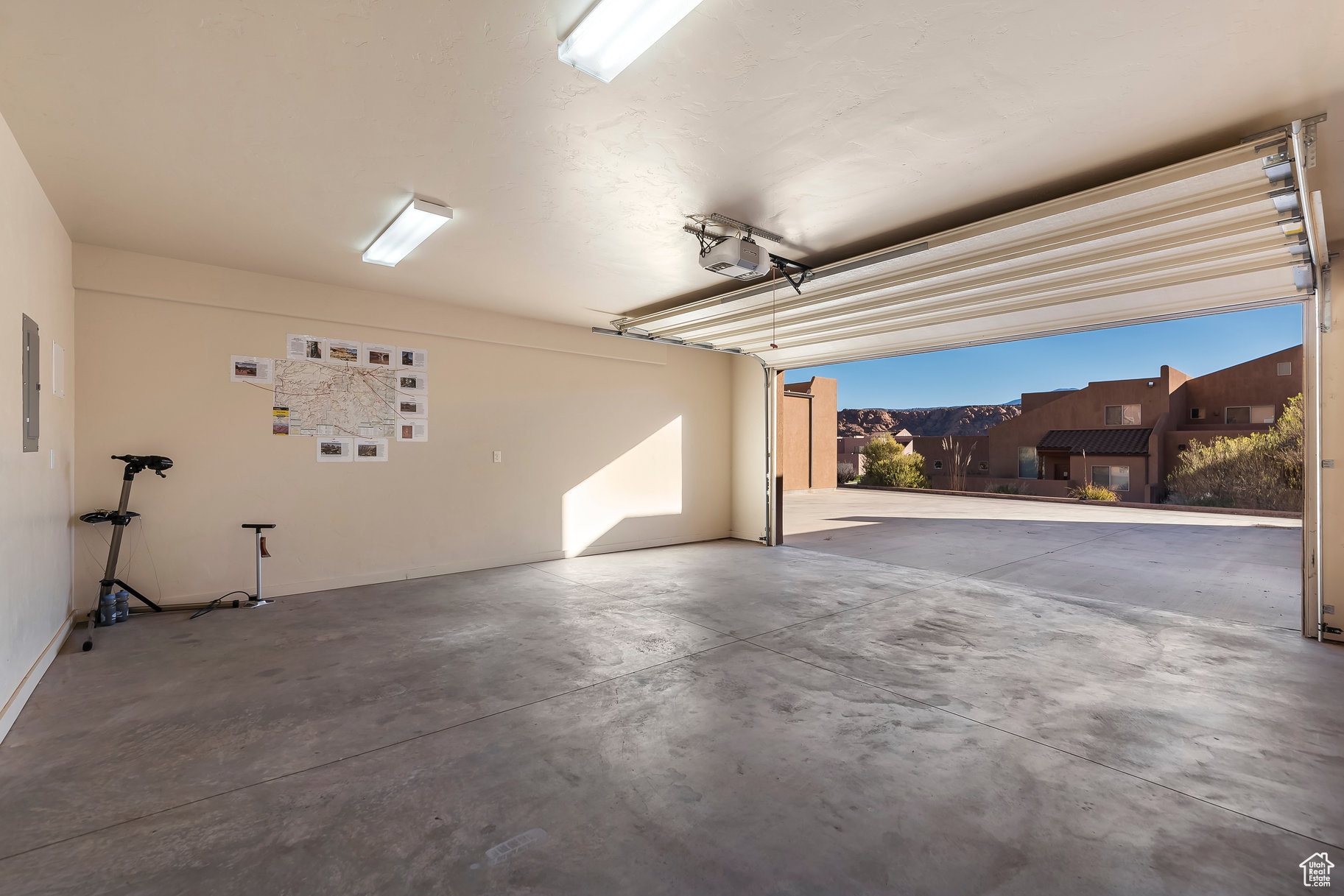 RIM VILLAGE VISTAS - Residential