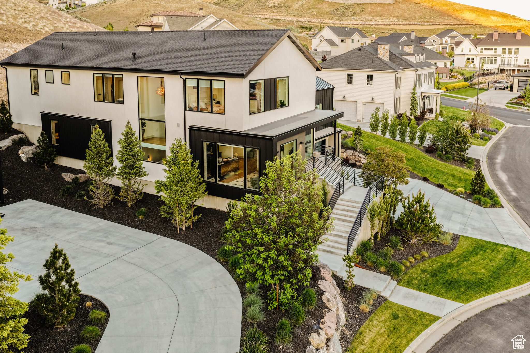 TRAVERSE MOUNTAIN - Residential