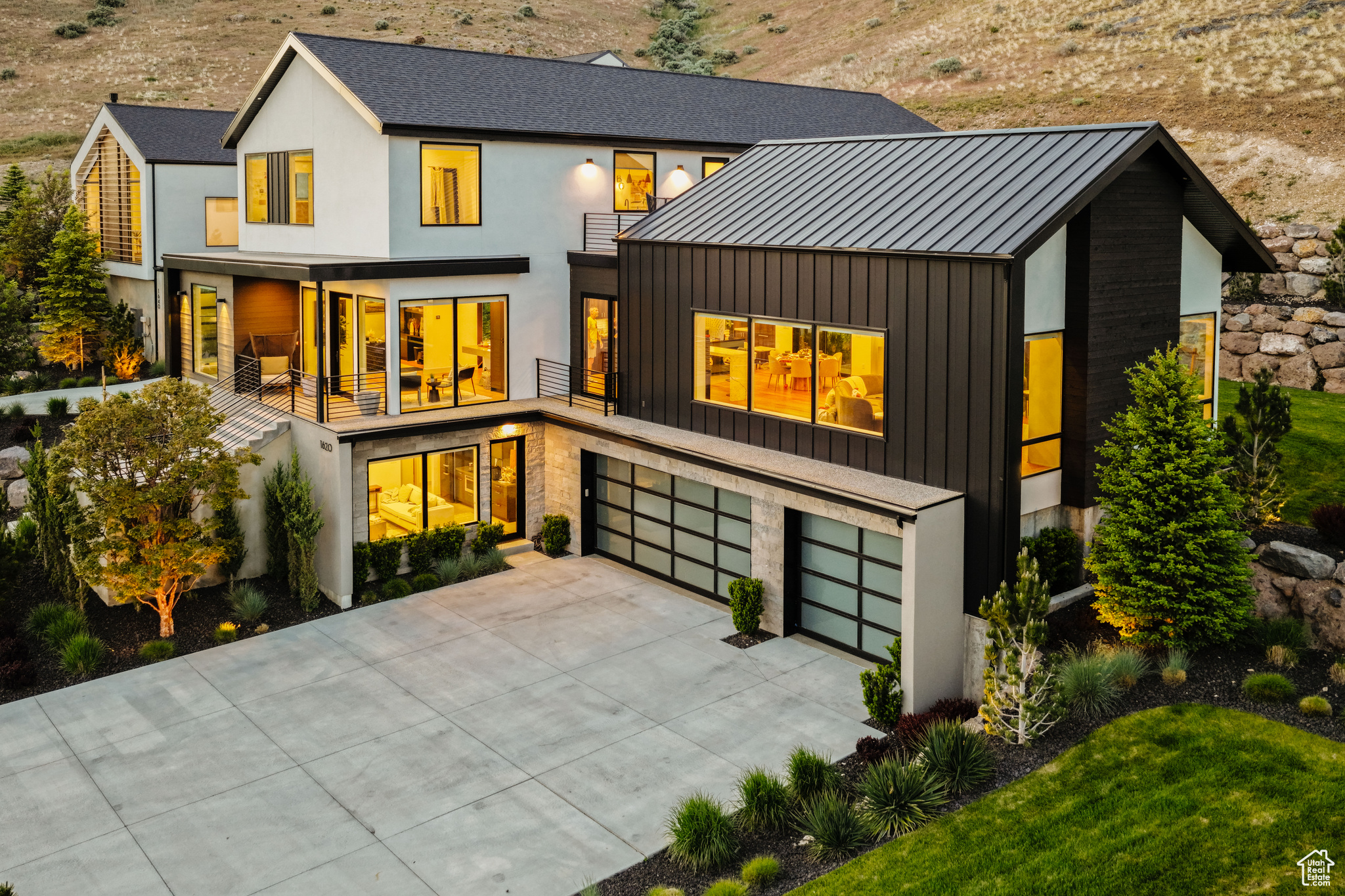 TRAVERSE MOUNTAIN - Residential
