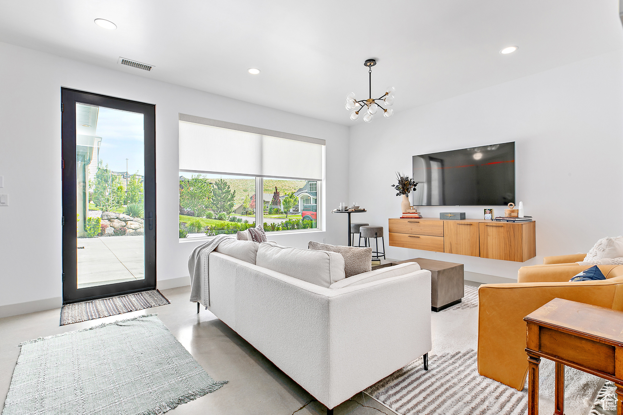 TRAVERSE MOUNTAIN - Residential