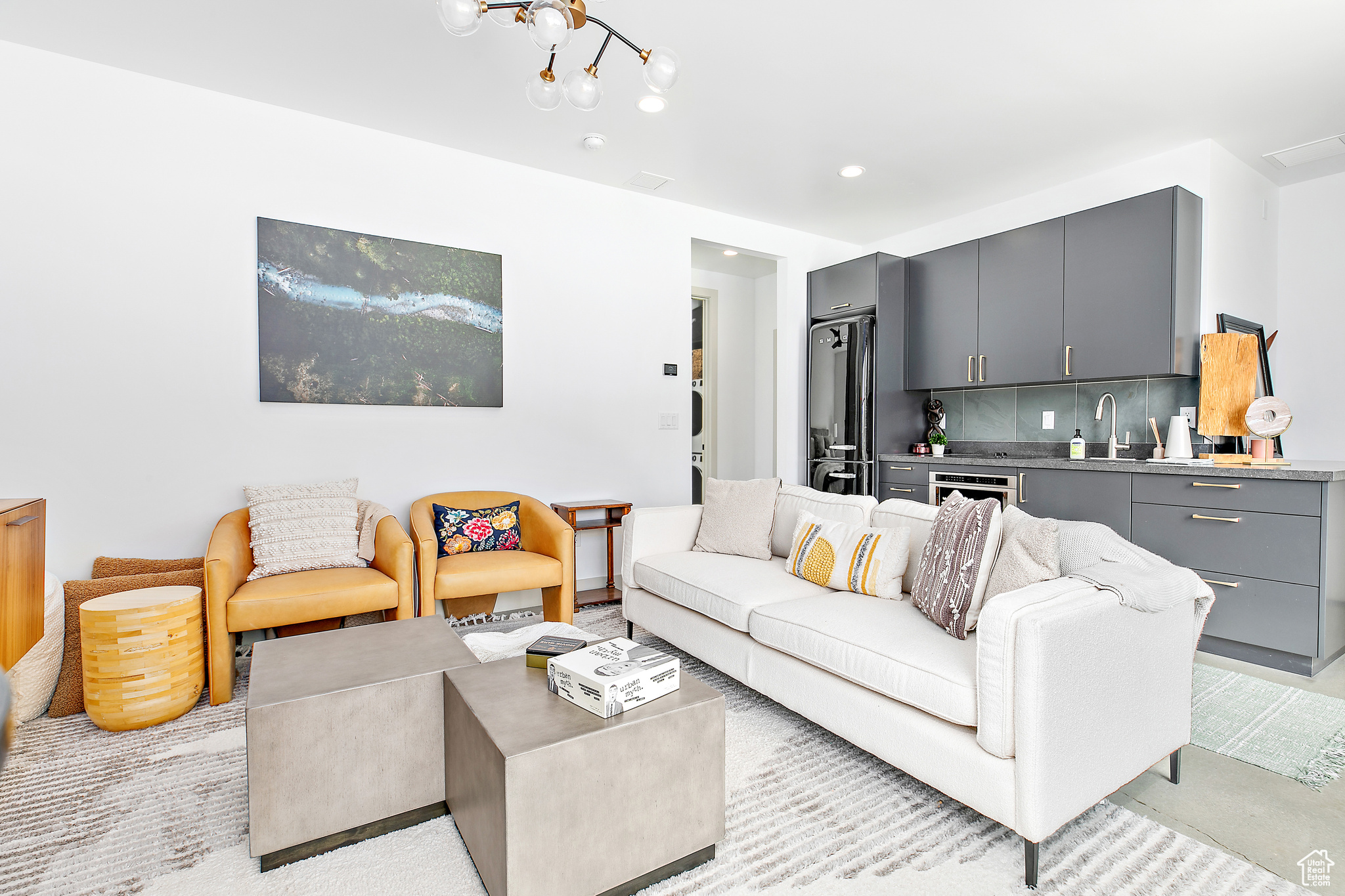 TRAVERSE MOUNTAIN - Residential