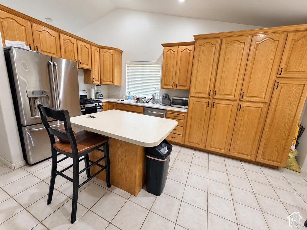 Photo of 558 E HIDDEN COVE LN, Lehi, UT 84043 (MLS # 2188997)