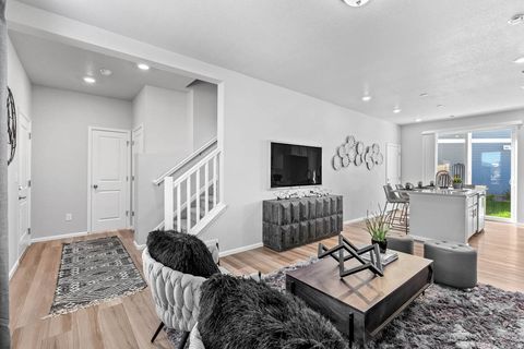 Tiny photo for 371 E HALLS CREEK RD, Saratoga Springs, UT 84045 (MLS # 2154776)