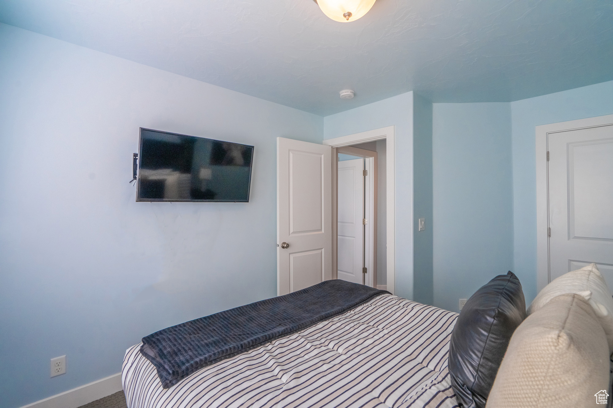 ESCAPES AT THE LEDGES PH 1 - Residential