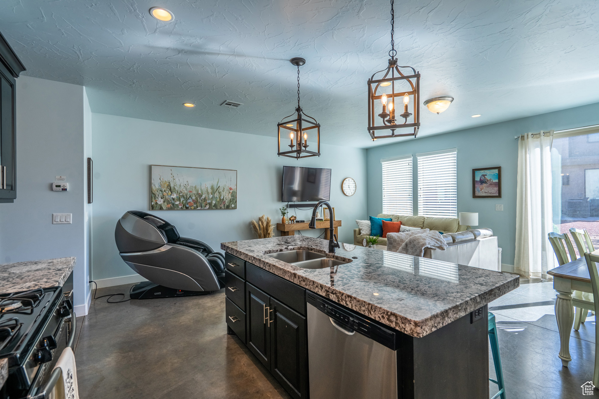 ESCAPES AT THE LEDGES PH 1 - Residential