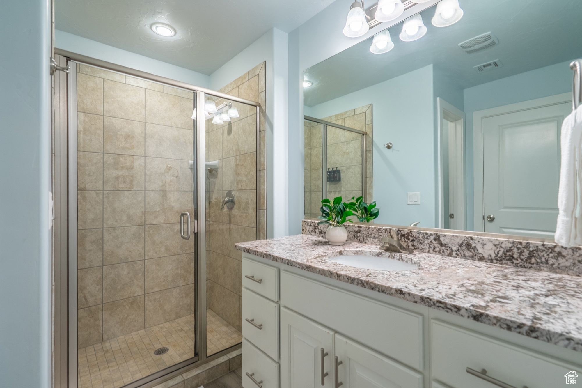 ESCAPES AT THE LEDGES PH 1 - Residential