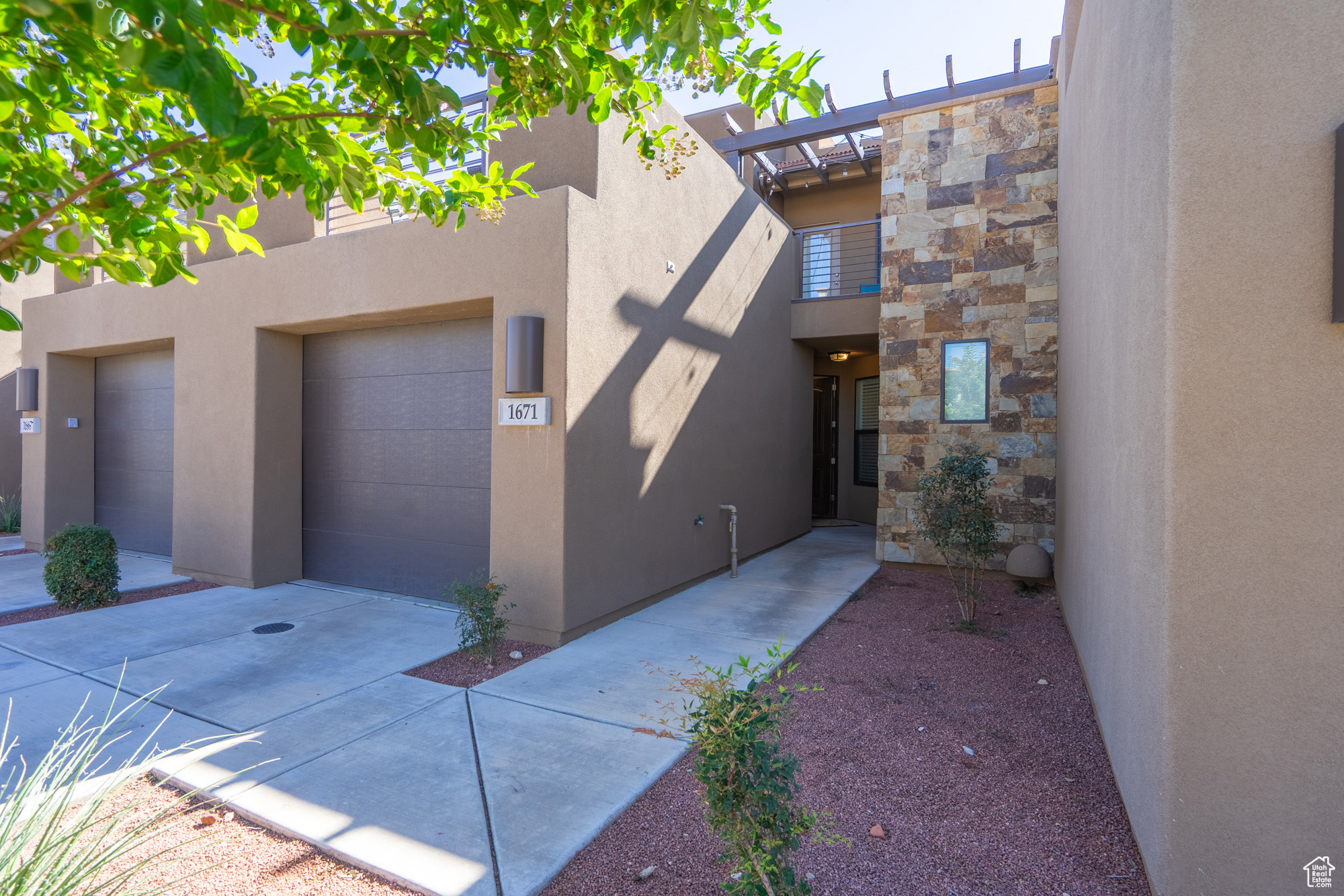 ESCAPES AT THE LEDGES PH 1 - Residential