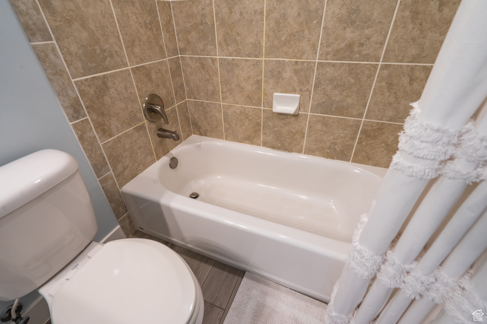 ESCAPES AT THE LEDGES PH 1 - Residential