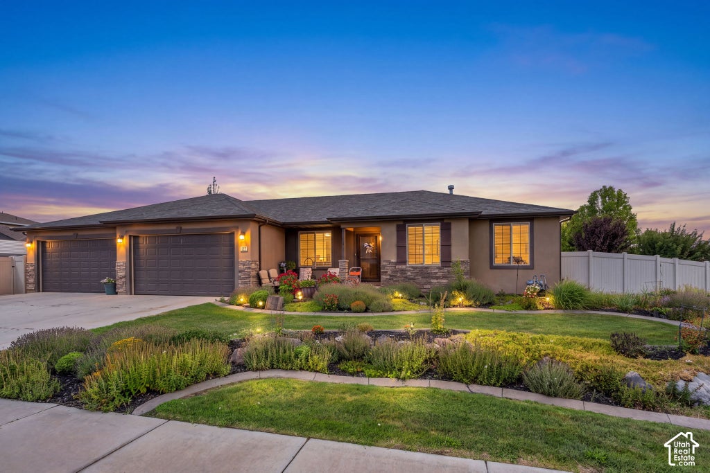 Photo of 127 N 1800 E, Spanish Fork, UT 84660 (MLS # 2190182)