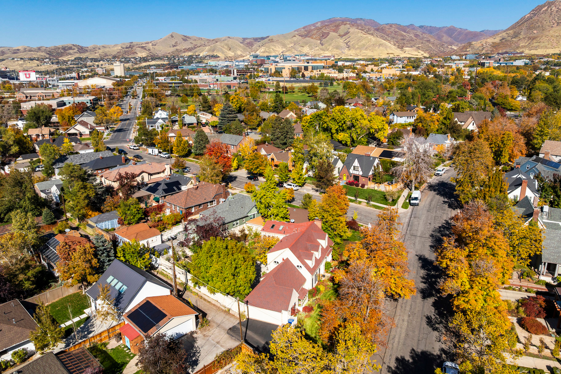 DOUGLAS PARK - Residential