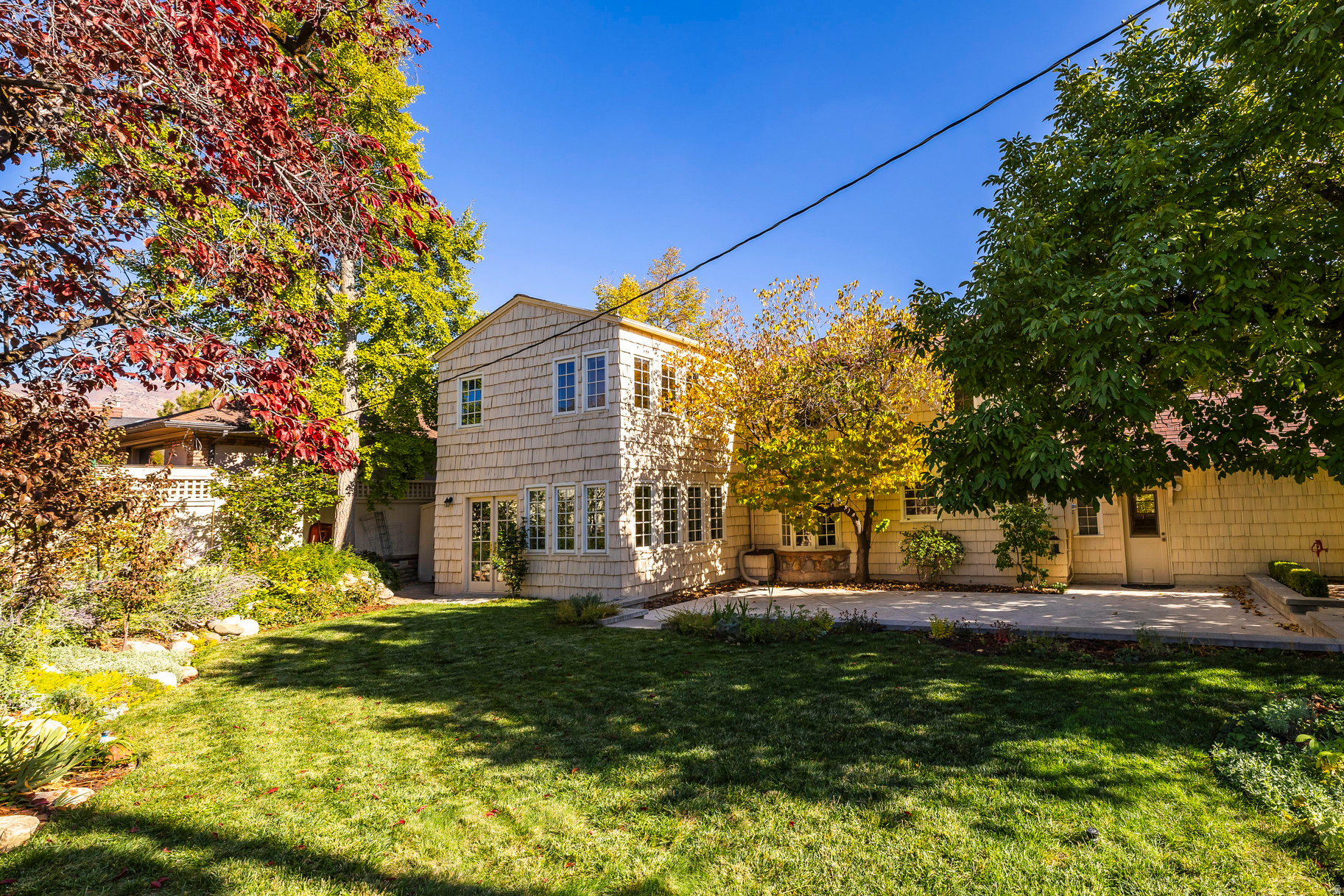 DOUGLAS PARK - Residential