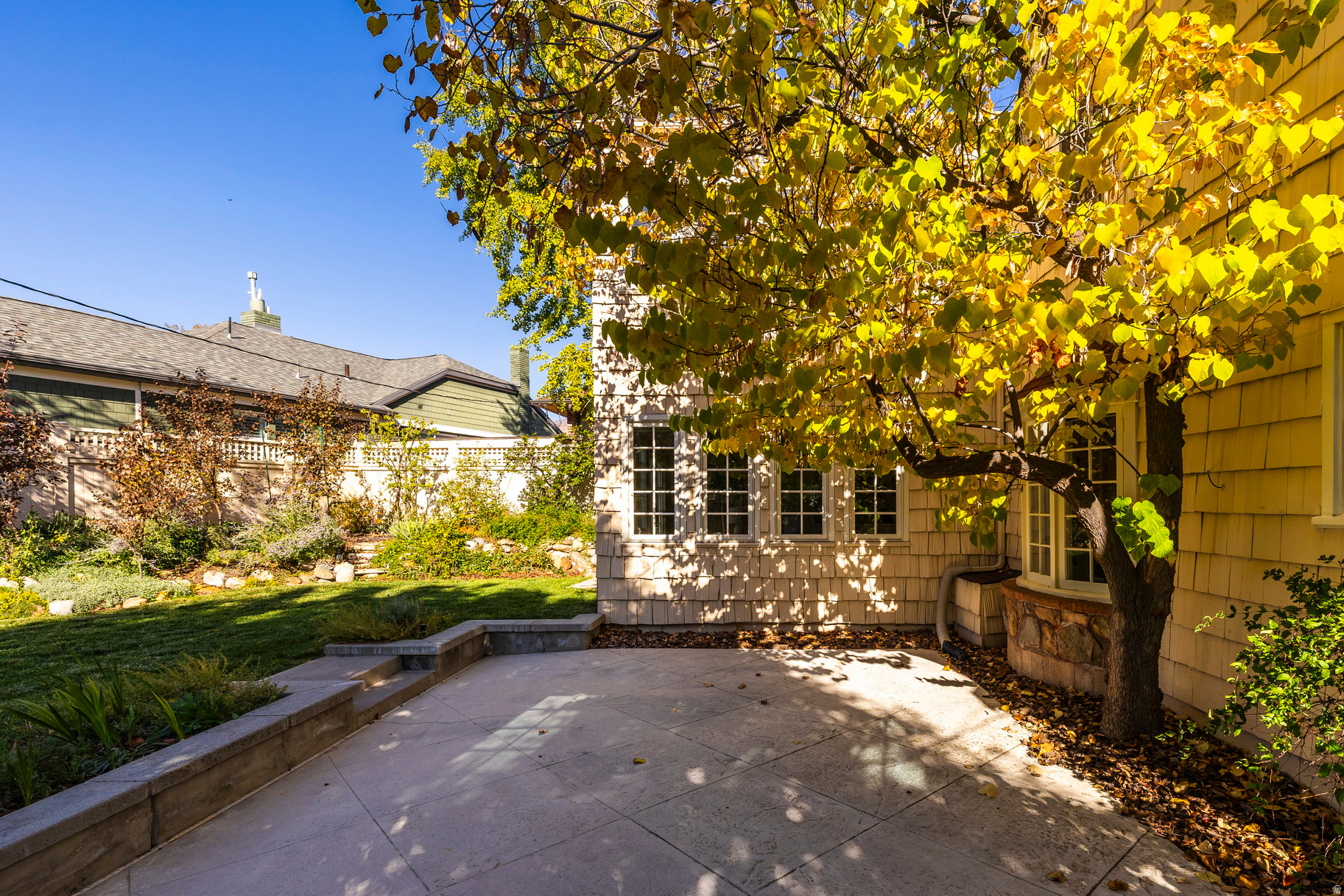 DOUGLAS PARK - Residential