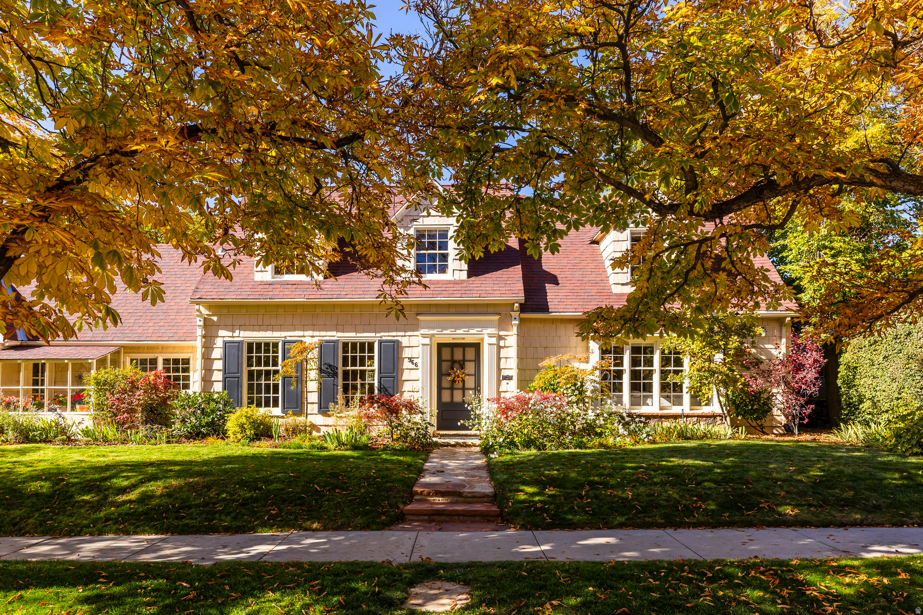 DOUGLAS PARK - Residential