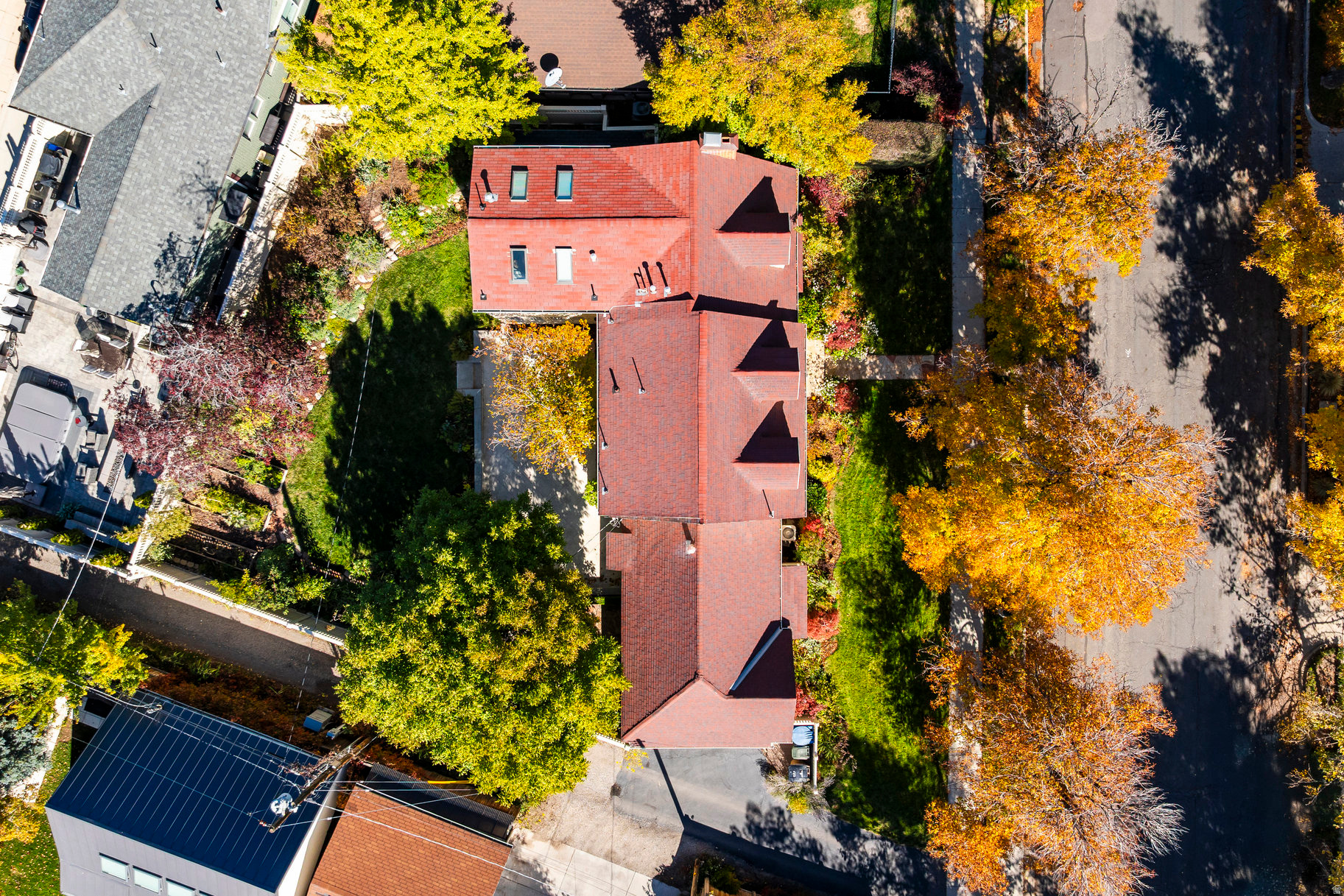 DOUGLAS PARK - Residential