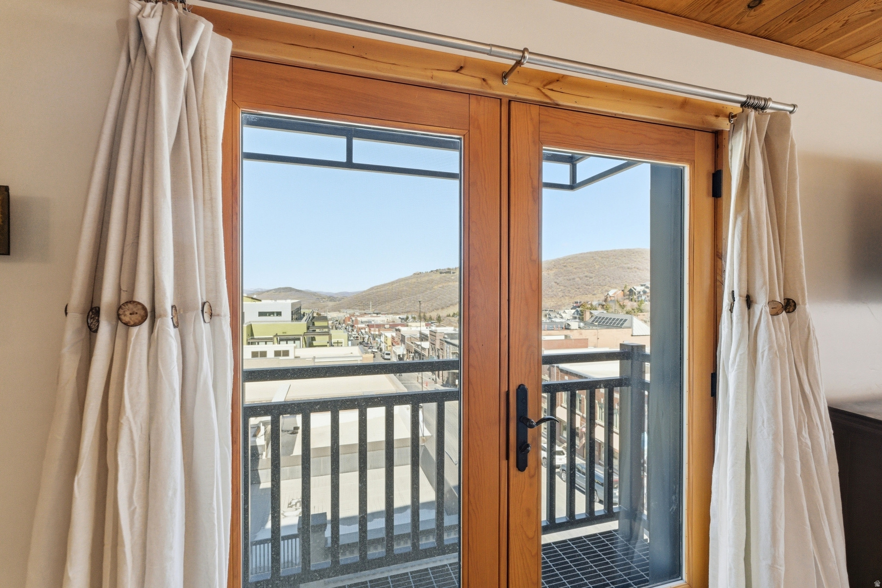 TREASURE MOUNTAIN INN - Residential