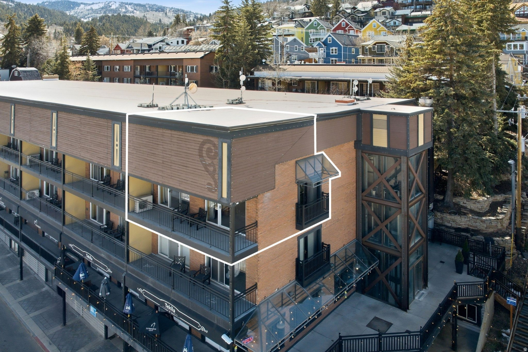 TREASURE MOUNTAIN INN - Residential