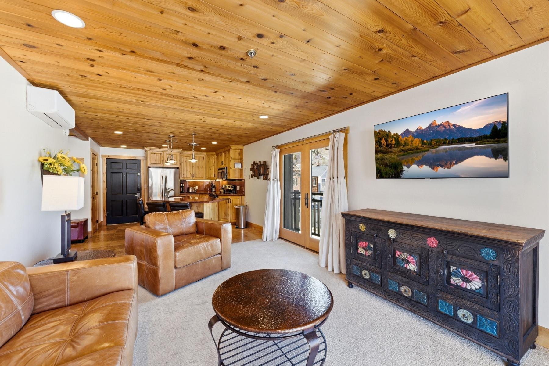 TREASURE MOUNTAIN INN - Residential