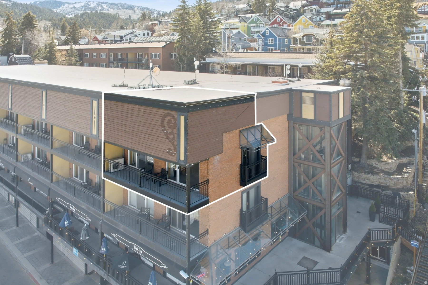 TREASURE MOUNTAIN INN - Residential