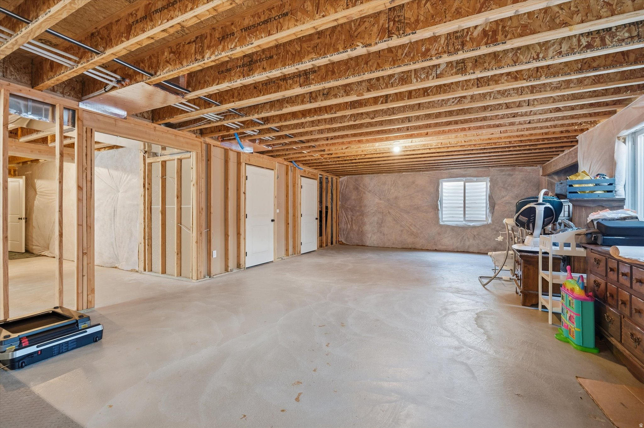 EAST VIEW LANDING - Residential