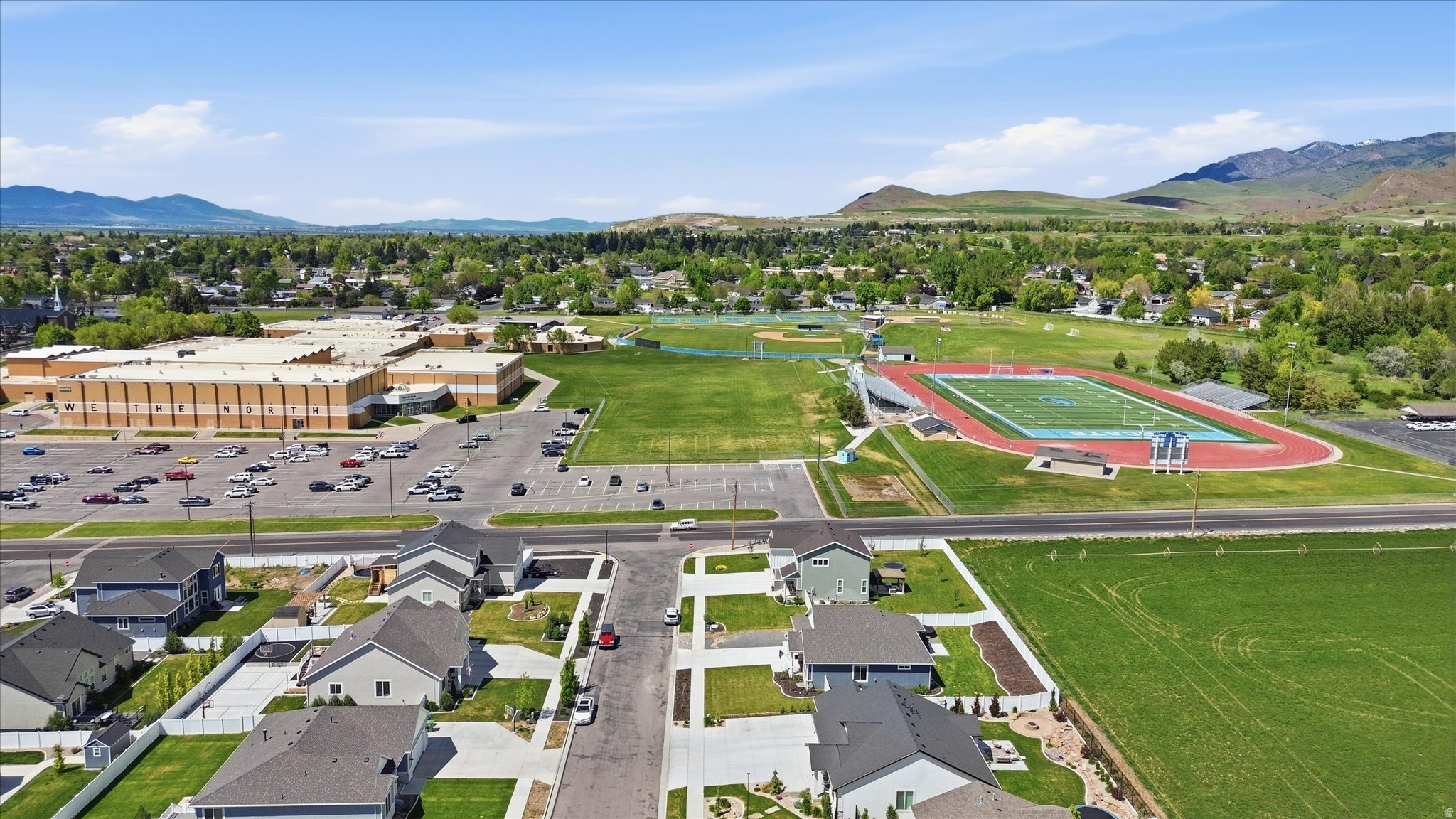 EAST VIEW LANDING - Residential