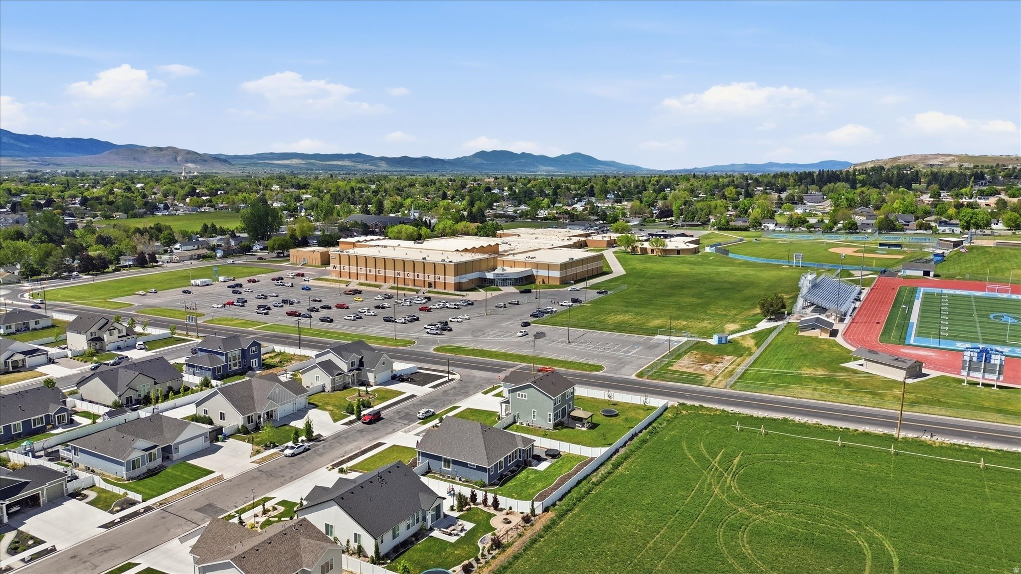 EAST VIEW LANDING - Residential