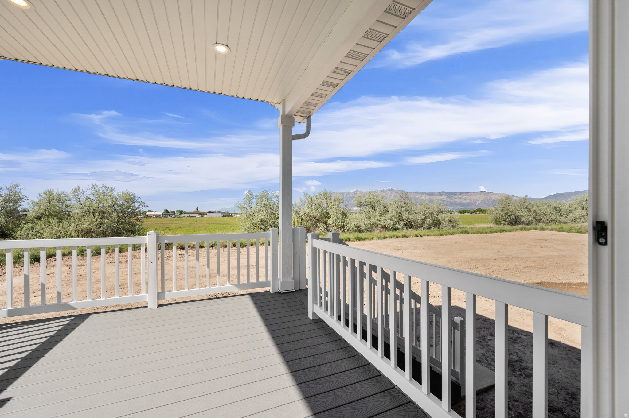 THE BARN AT TERAKEE FARMS - Residential