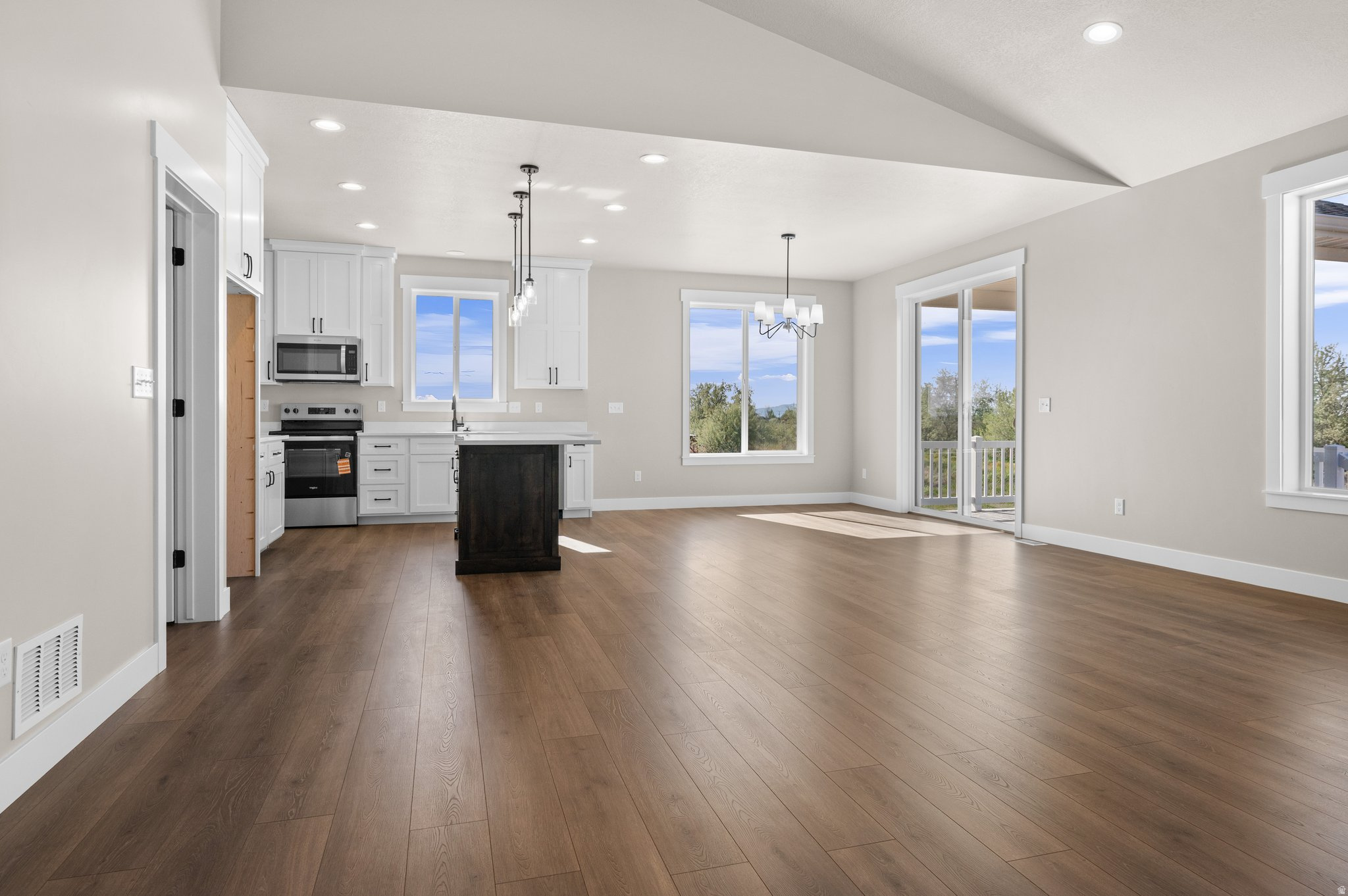 THE BARN AT TERAKEE FARMS - Residential