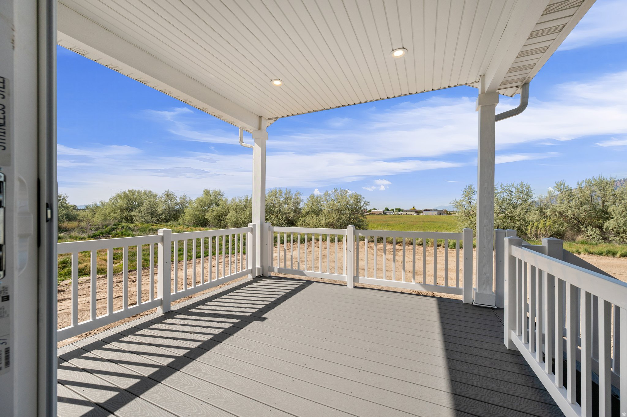 THE BARN AT TERAKEE FARMS - Residential