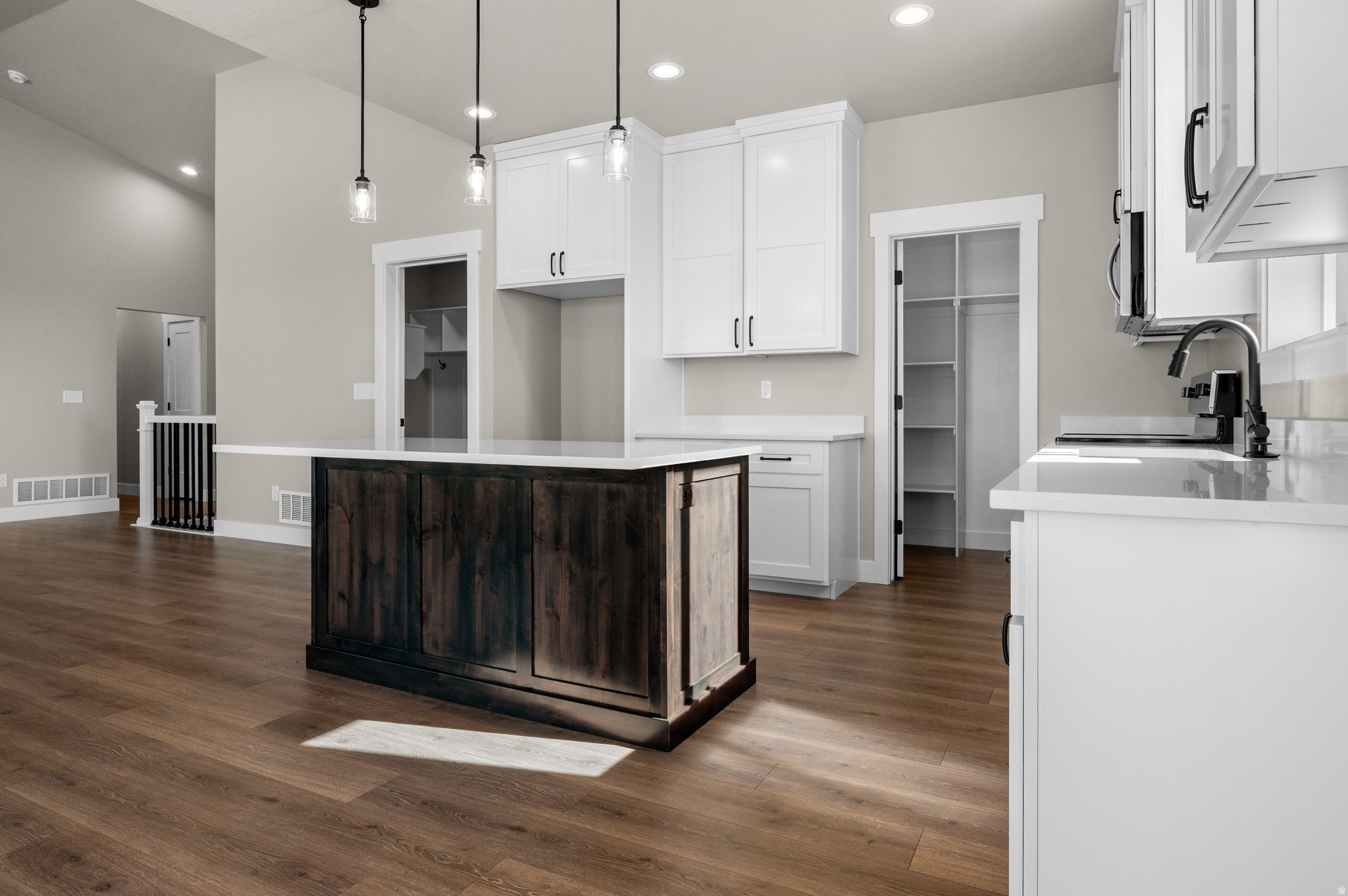 THE BARN AT TERAKEE FARMS - Residential