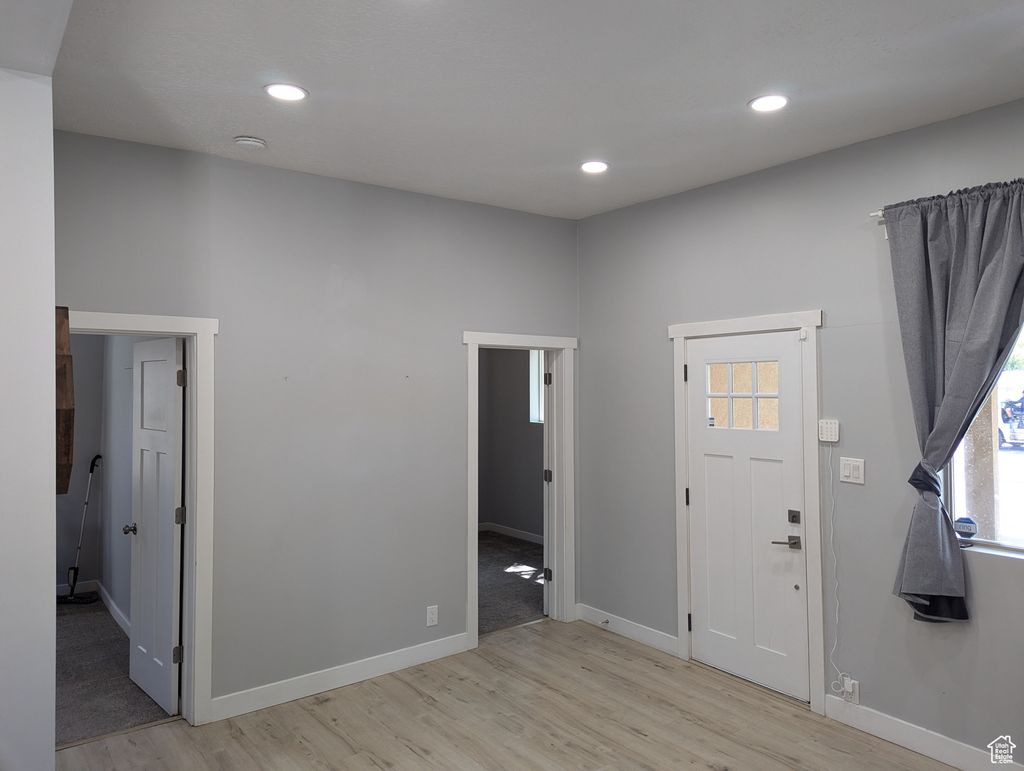 Photo of 355 S 1000 W, Salt Lake City, UT 84104 (MLS # 2110185)