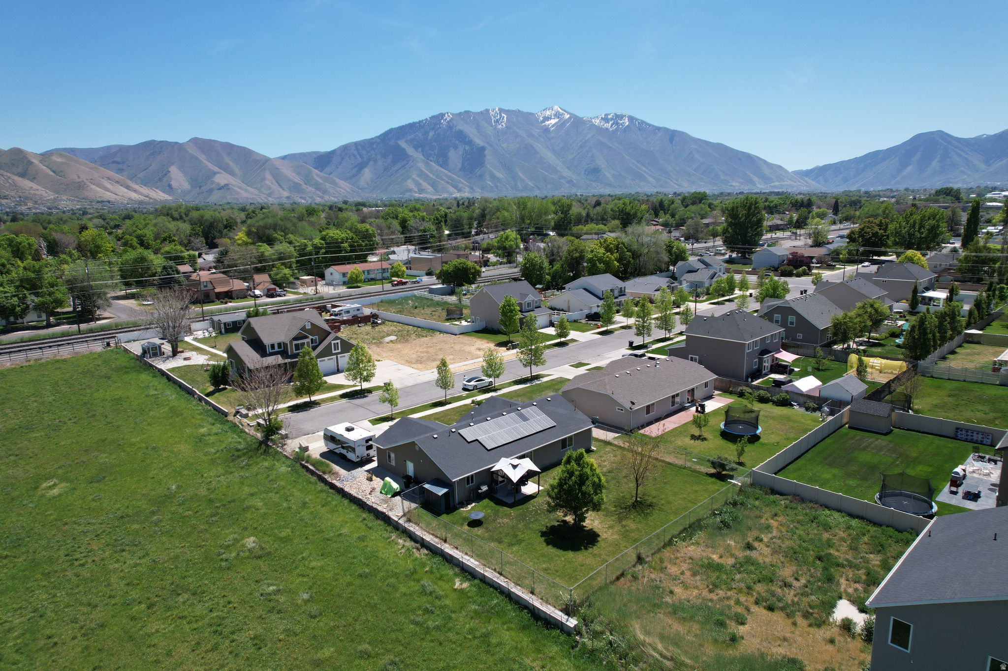 WEST VIEW AMD - Residential