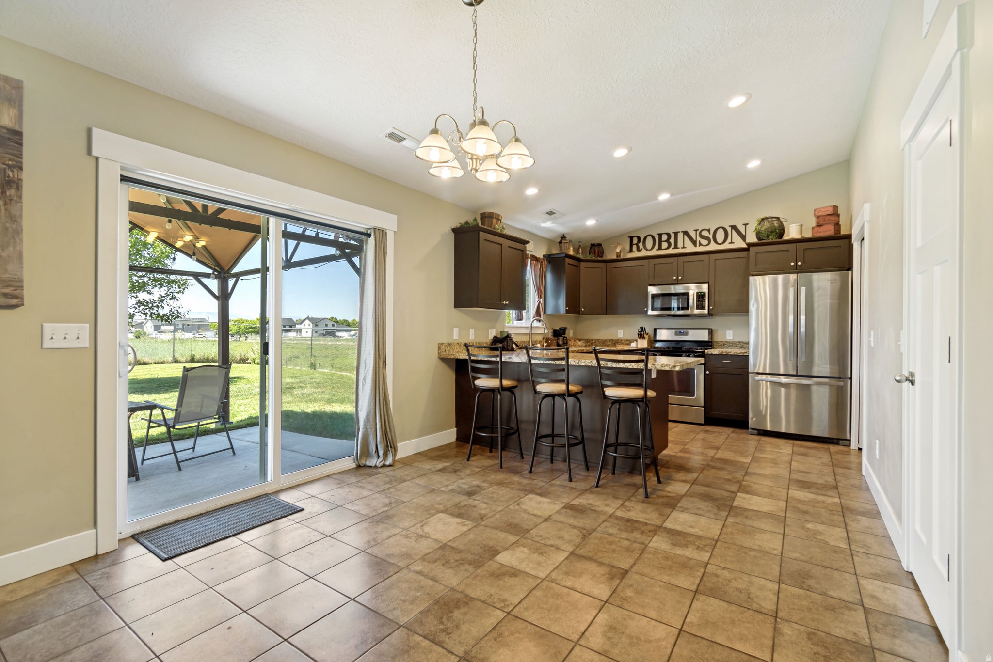 WEST VIEW AMD - Residential