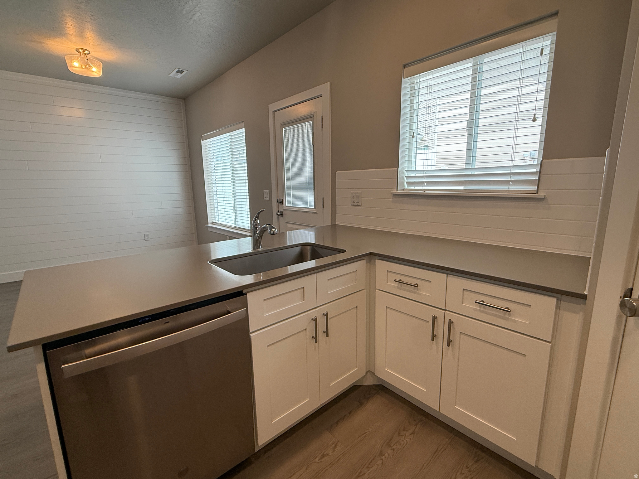 CEDAR BEND - Residential