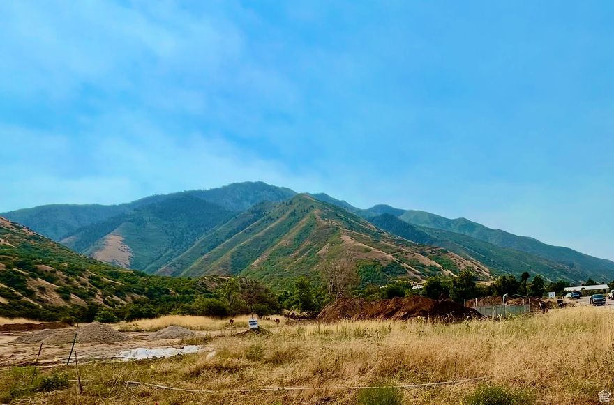 Build your dream home on this stunning lot in Mapleton, Utah! Surrounded by breathtaking mountain views and wrapped in open space, this property offers the perfect blend of beauty, privacy, and small-town charm, with convenient access to nearby trailheads. Don't miss the chance to own a slice of scenic paradise in Utah County.Stubbed and ready, bring your own builder.