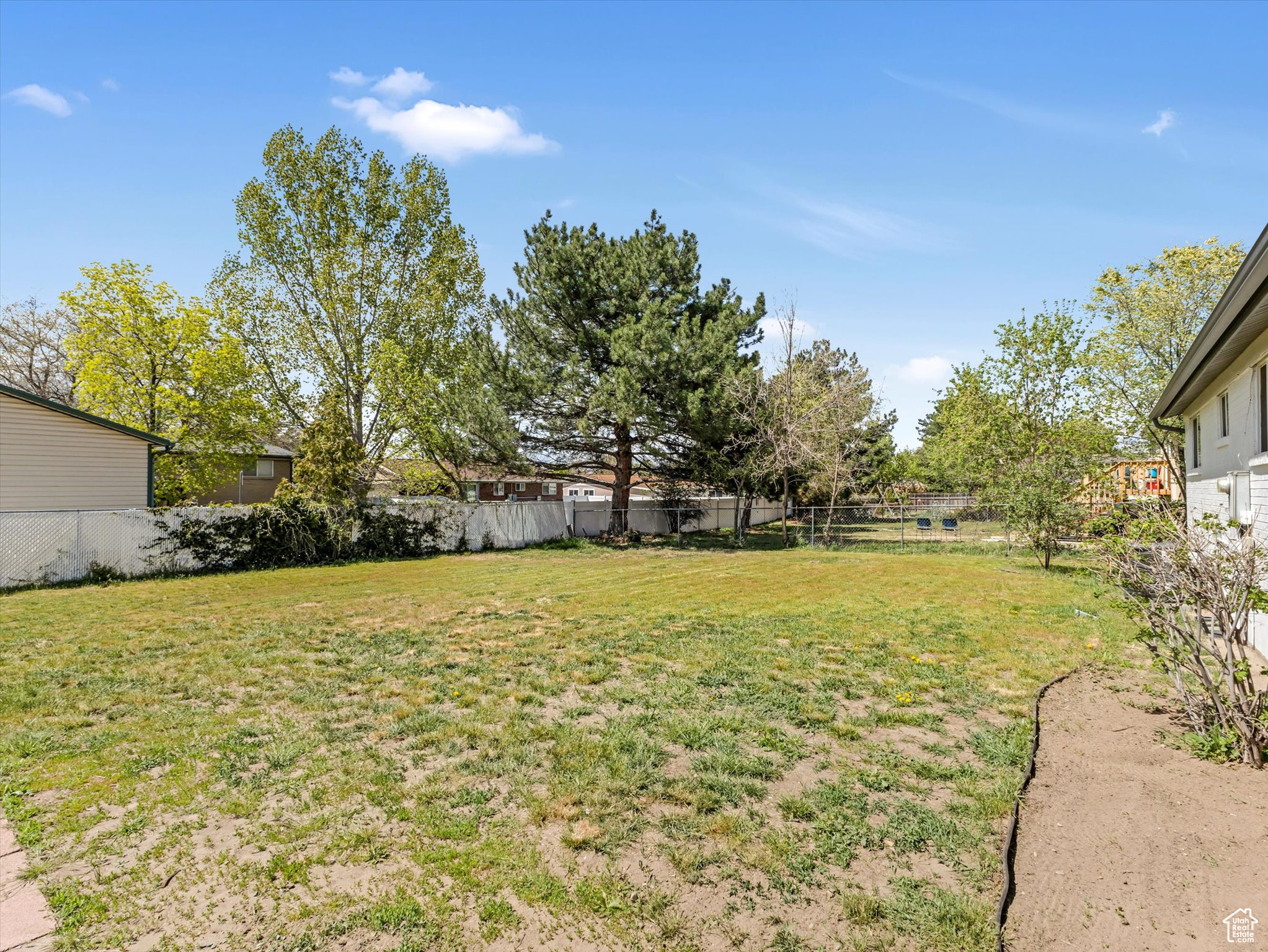 9910 S Darin Dr, Sandy, Utah image 22