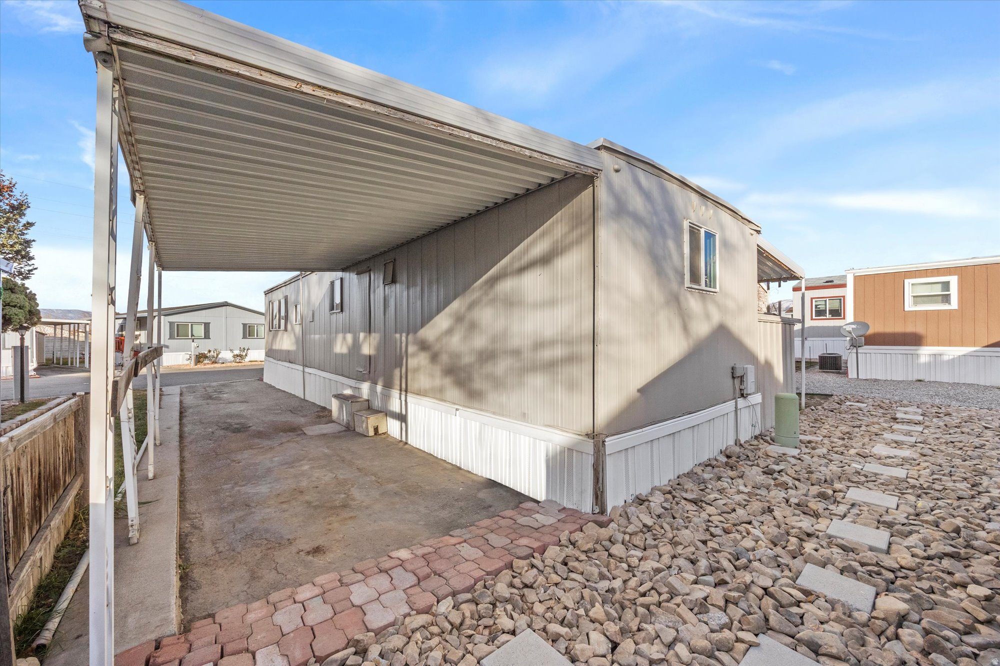 MONA LEA MOBILE HOME PARK - Residential