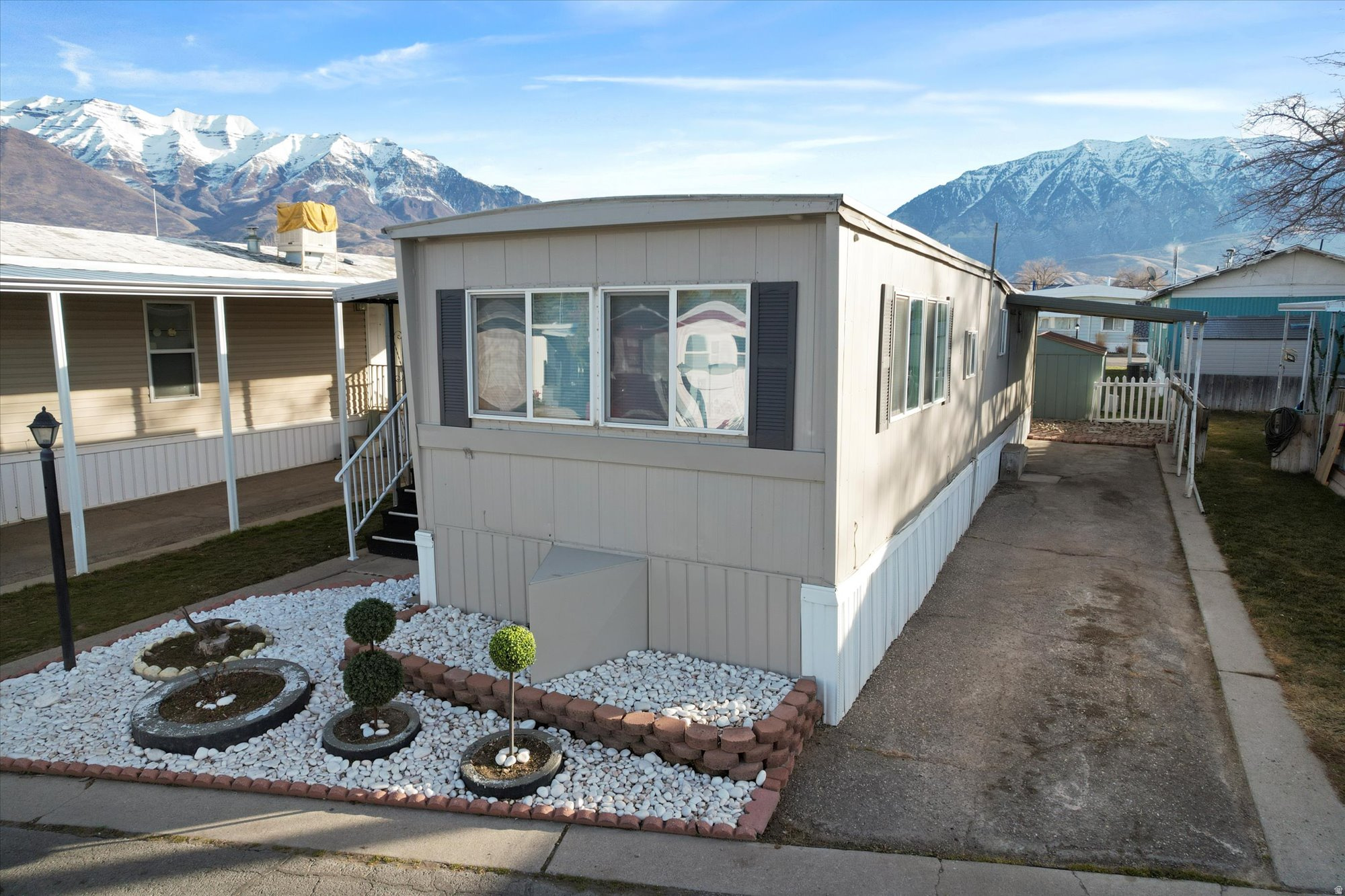 MONA LEA MOBILE HOME PARK - Residential