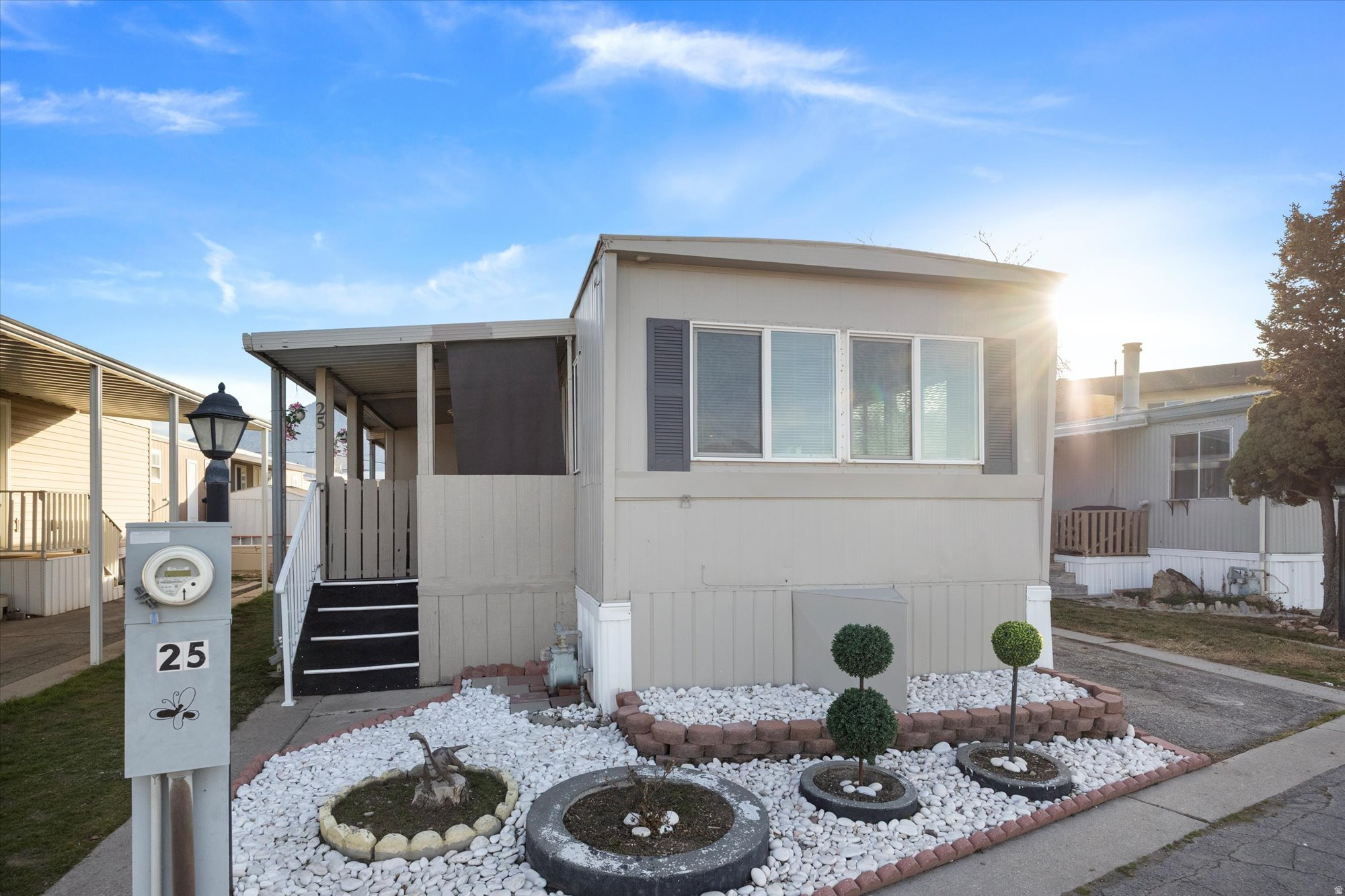 MONA LEA MOBILE HOME PARK - Residential