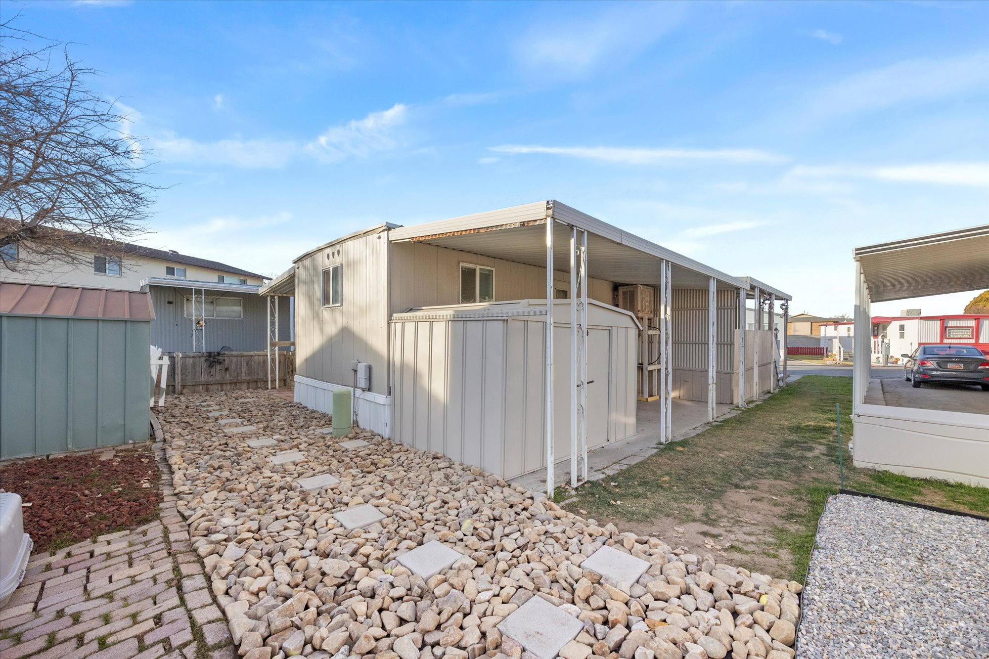 MONA LEA MOBILE HOME PARK - Residential