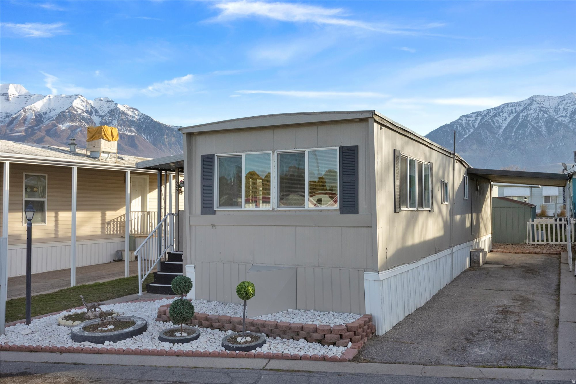MONA LEA MOBILE HOME PARK - Residential