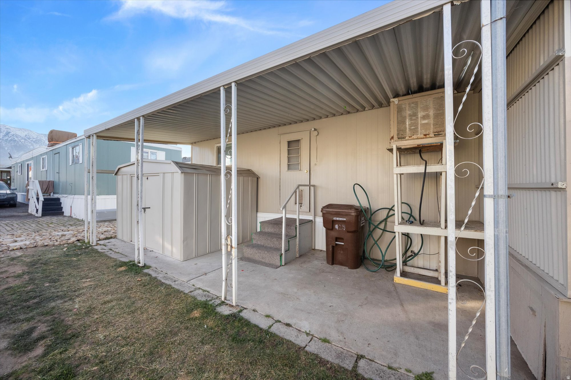 MONA LEA MOBILE HOME PARK - Residential