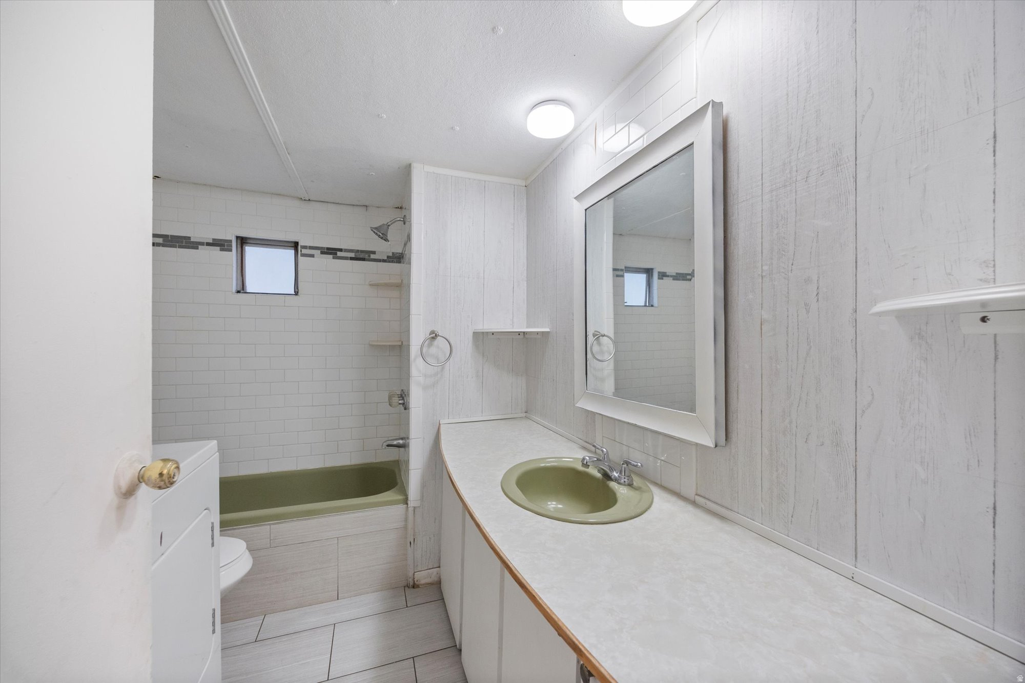 MONA LEA MOBILE HOME PARK - Residential