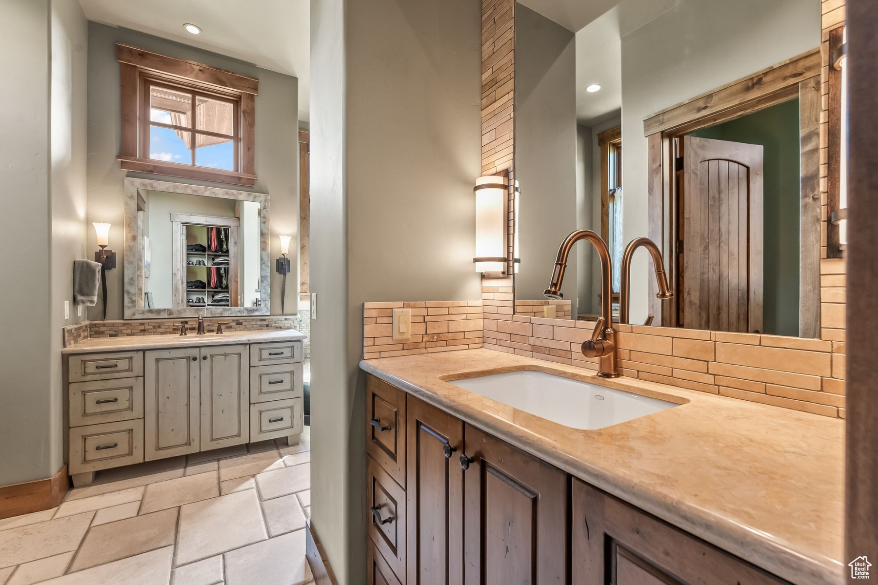 Park City, Utah 84098, United States, 4 Bedrooms Bedrooms, ,5 BathroomsBathrooms,Residential,Active,53991