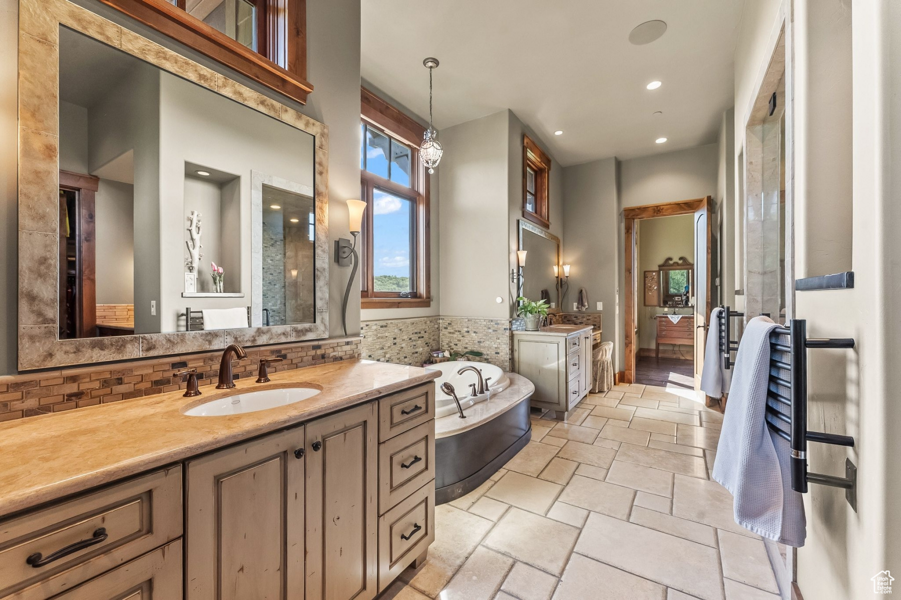 Park City, Utah 84098, United States, 4 Bedrooms Bedrooms, ,5 BathroomsBathrooms,Residential,Active,53991