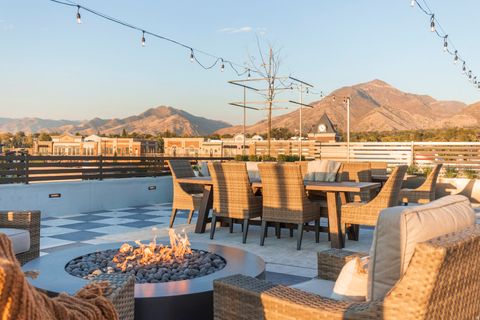 Tiny photo for 2250 E MURRAY HOLLADAY RD #305, Holladay, UT 84117 (MLS # 2122459)