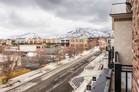 Tiny photo for 2250 E MURRAY HOLLADAY RD #305, Holladay, UT 84117 (MLS # 2122459)